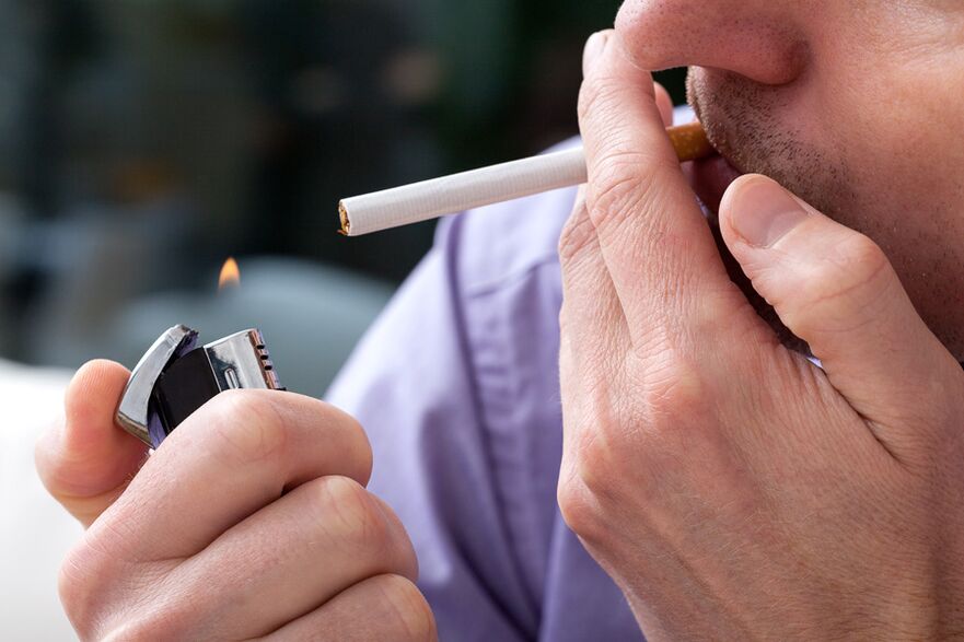Fumar como causa de prostatitis crónica.