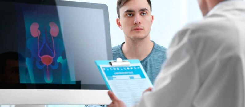 El examen realizado por un médico ayudará a identificar las causas de la prostatitis. 